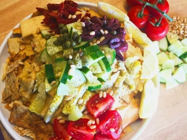 These Nachos Will Make Even The Most Stubborn Meat Eaters Consider a Vegan&nbsp;Diet